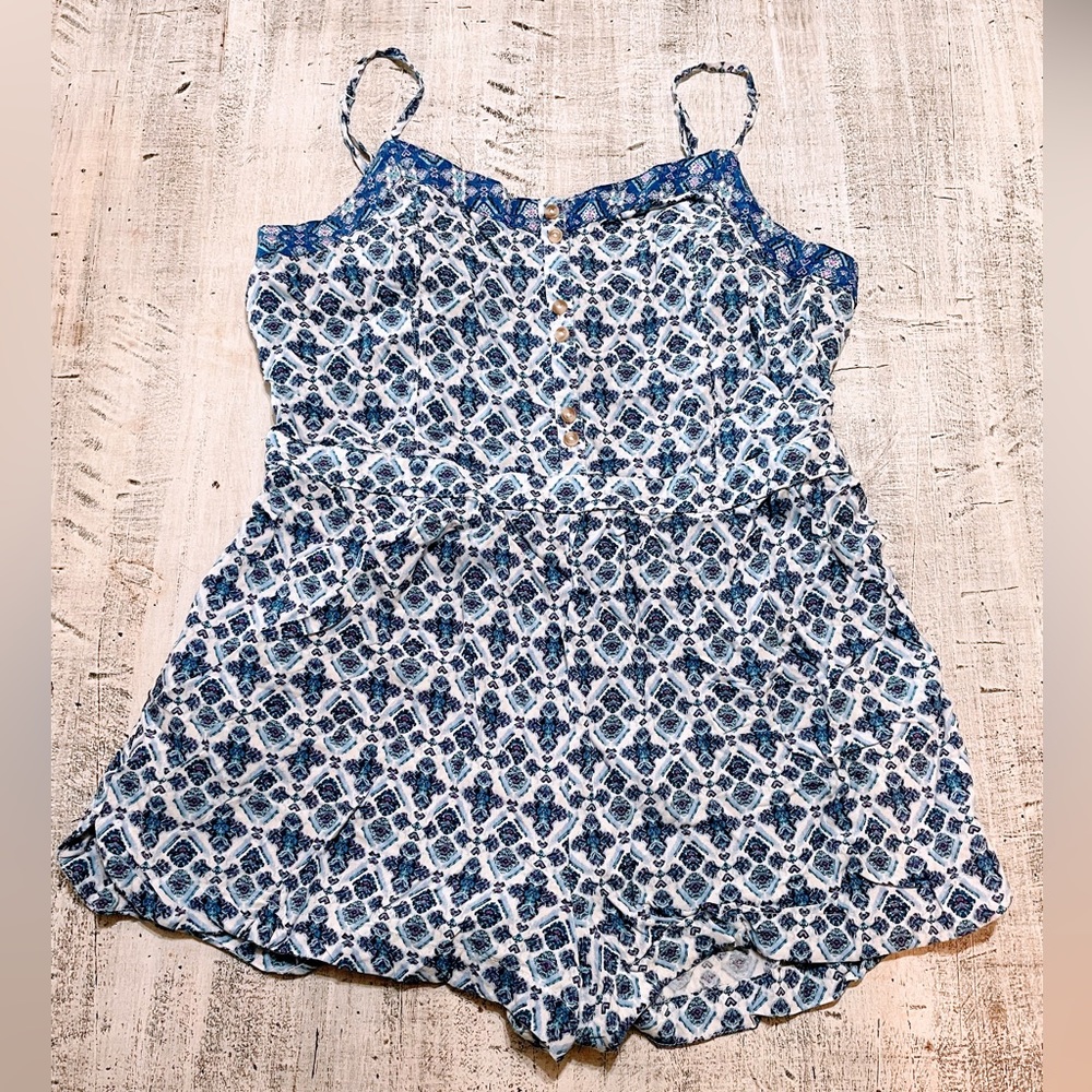 American Eagle Shorts Romper Size Large